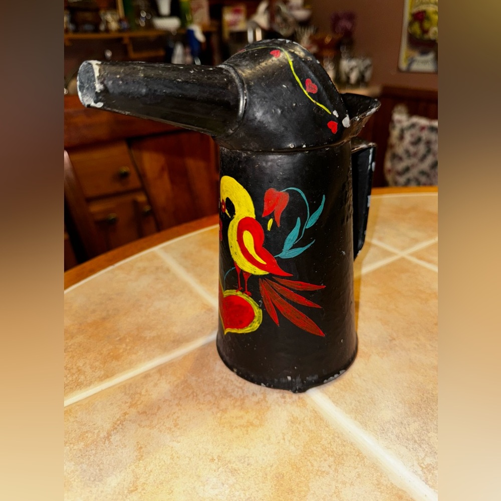 Folk Art Vintage Oil Can🕊️